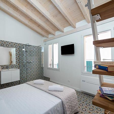 Insapria, Caressa De Mae Apartment บอร์ดิเกรา ภายนอก รูปภาพ