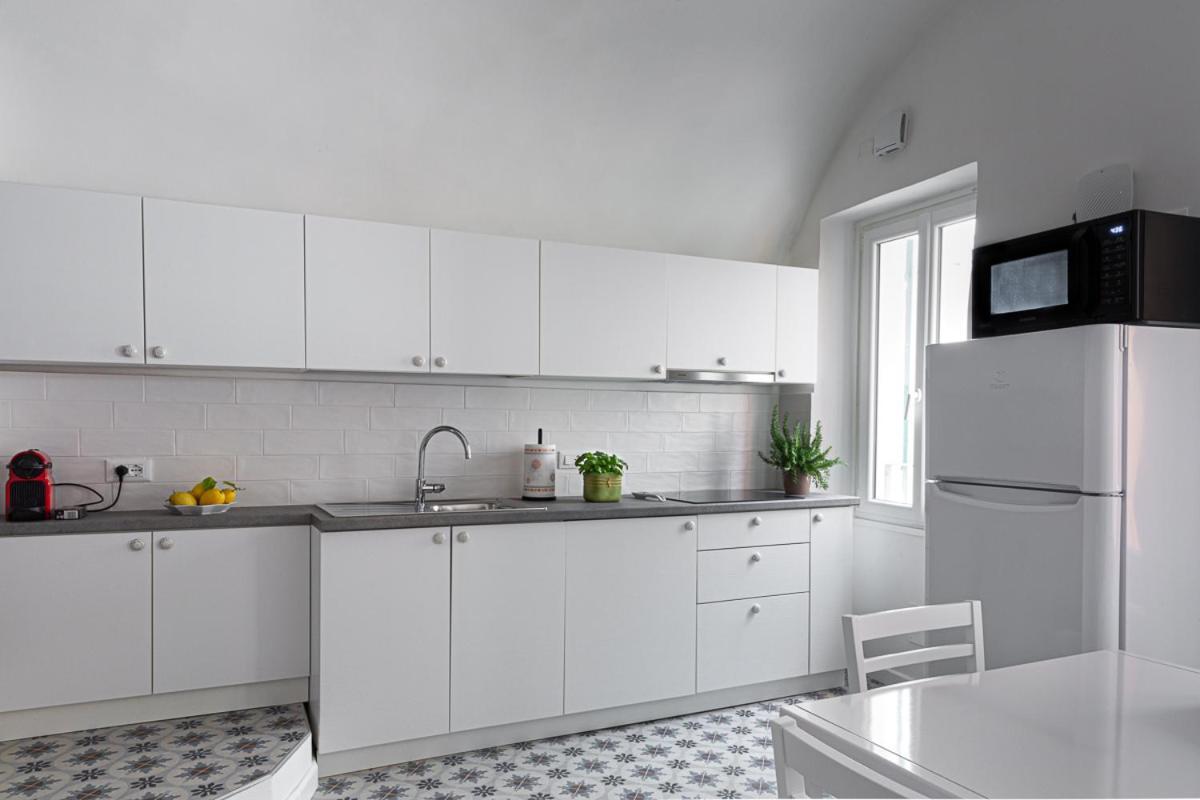 Insapria, Caressa De Mae Apartment บอร์ดิเกรา ภายนอก รูปภาพ